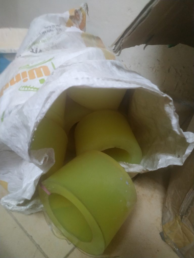 Ống nhựa PU đổ theo yêu cầu