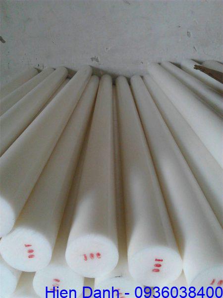 Cây nhựa tròn PA 12 Cay nhua PA tron D100 (phi 100) mau trang