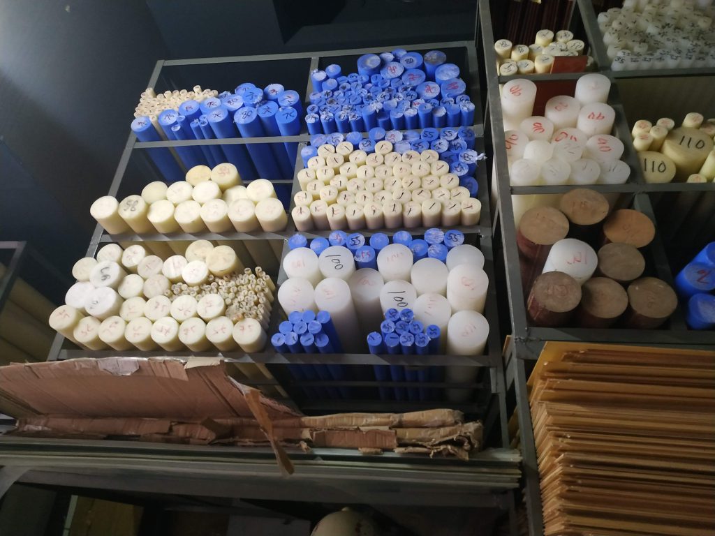 Cây nhựa teflon tròn 24 Cay nhua teflon, cay nhua MC nylon