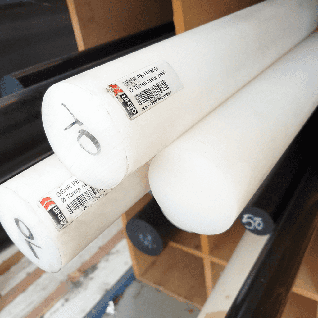 Cây nhựa tròn đặc PP, PE, UHMW-PE 17 Cay nhua tron UHMW-PE D70 (phi 70)