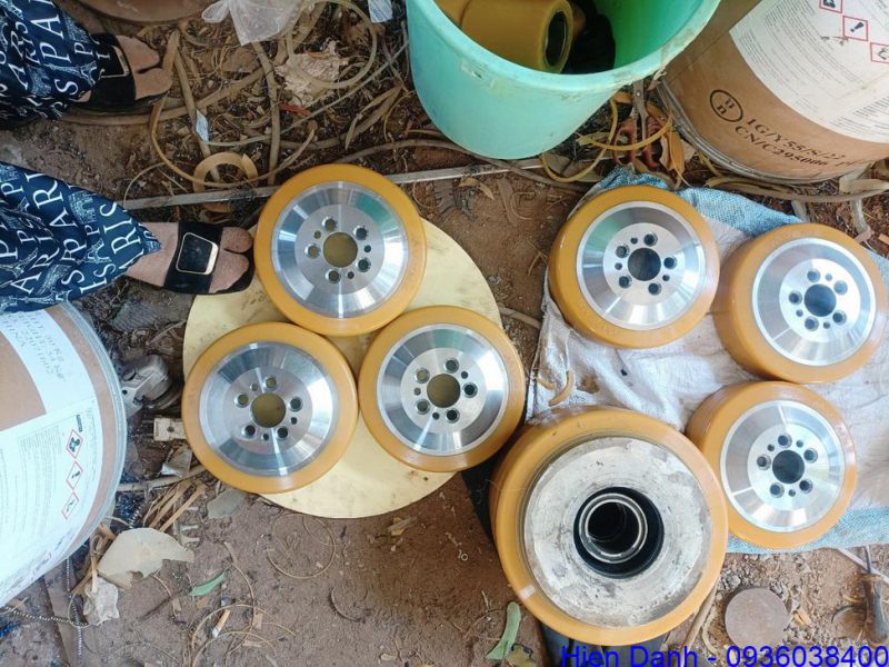 Bọc Bánh Xe Nhựa PU Size 50, 75, 100, 125, 150, 180, 200 tới 300mm 4 Bọc Bánh Xe Nhựa PU Size 50, 75, 100, 125, 150, 180, 200 tới 300mm - Ảnh 4