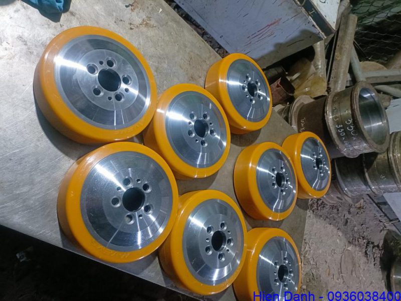 Bánh xe nhựa PU 3 Boc banh xe nhua PU