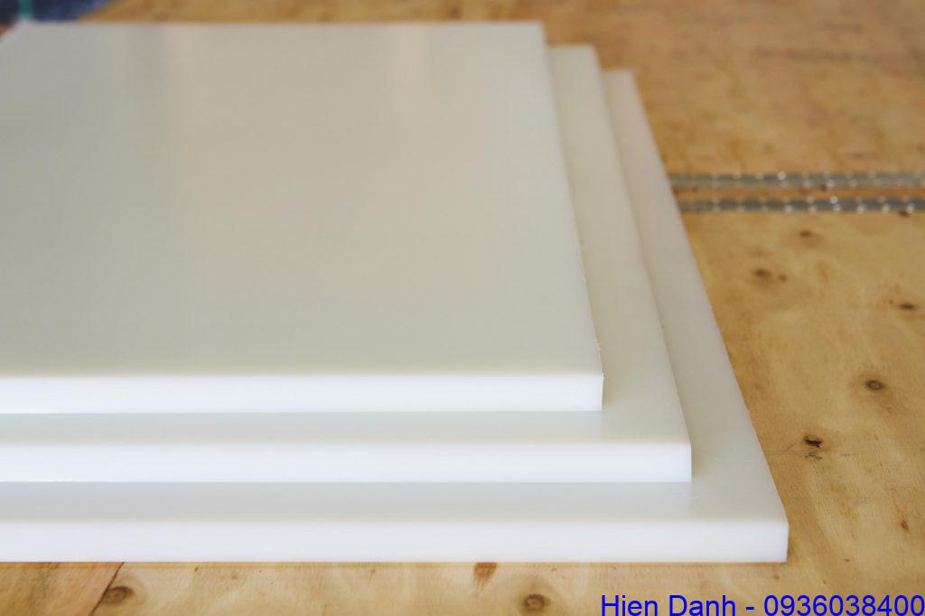 Tấm nhựa PE, HDPE, UHMW-PE 15 Tam nhua PE day 30 ly (30mm)