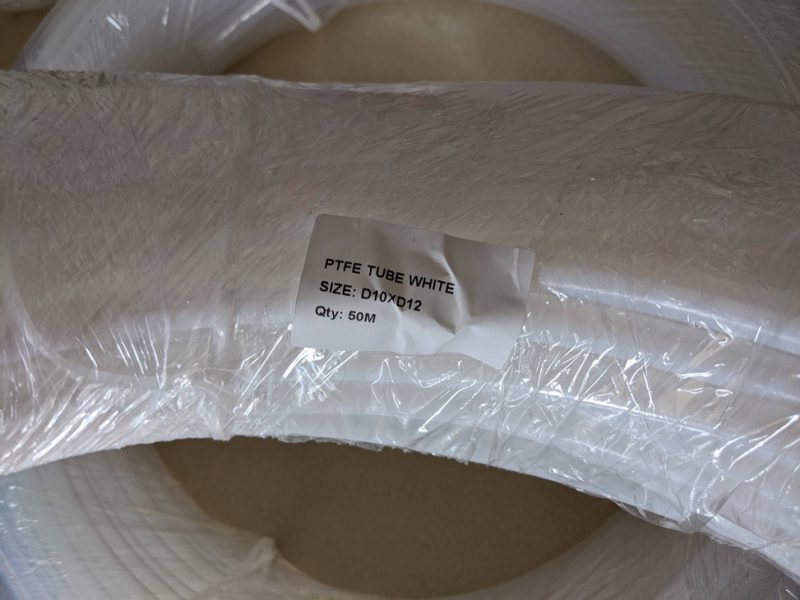 Ống teflon phi 2x4, 4x6, 6x8, 8x10, 10x12 chịu nhiệt màu trắng trong 23 Ong teflon ptfe 10x12 trang duc